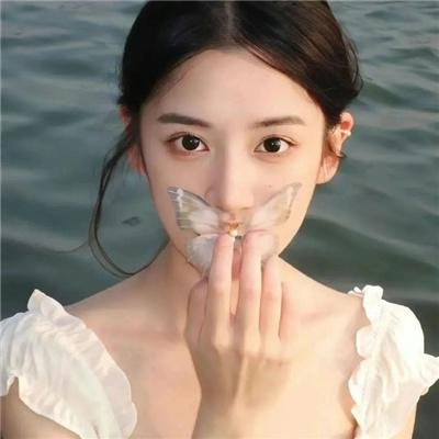 二人漫步几春秋